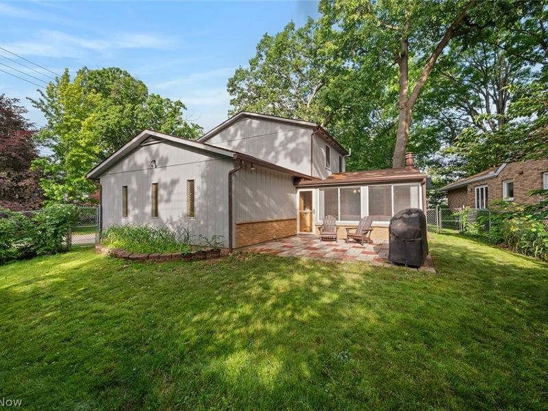 2303 18th Street, Cuyahoga Falls, OH 44223 Photo 2
