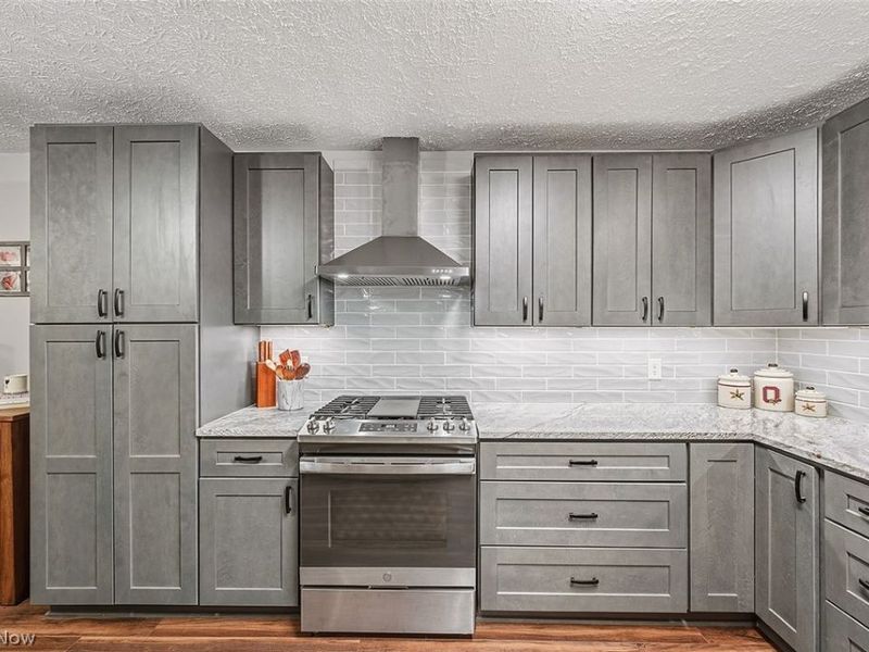2303 18th Street, Cuyahoga Falls, OH 44223 Photo 8