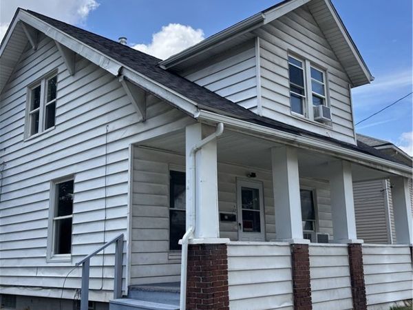 22 Verdun Drive , Akron, OH 44312