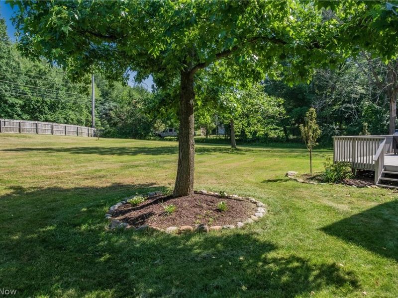 4325 Larchwood Circle NW, Canton, OH 44718 Photo 3