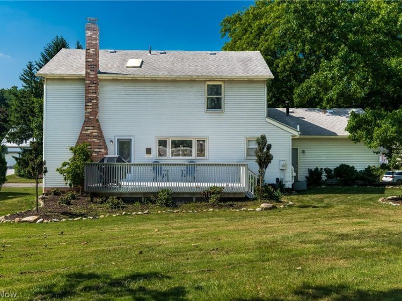 4325 Larchwood Circle NW, Canton, OH 44718 Photo 8