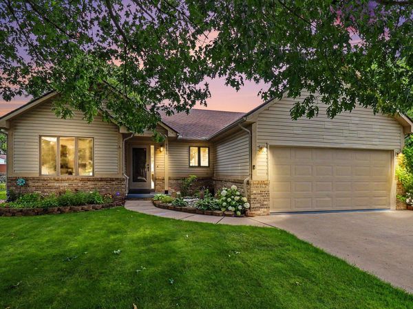 9295 Stonehouse Avenue, Livonia, MI 48150