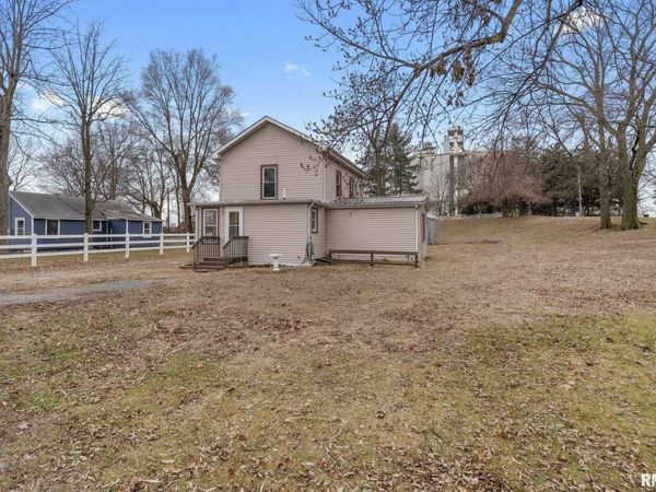 410 2ND Street , New Boston, IL 61272