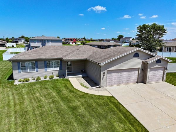 1706 Terramere Drive , Bourbonnais, IL 60914