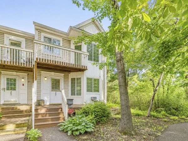 267 W Treehouse Lane, Round Lake, IL 60073