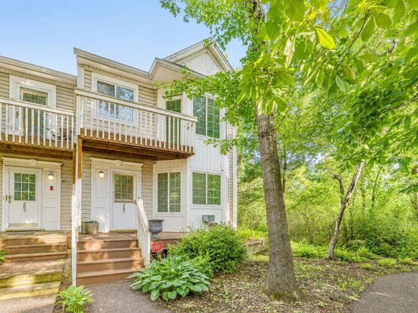 267 W Treehouse Lane, Round Lake, IL 60073