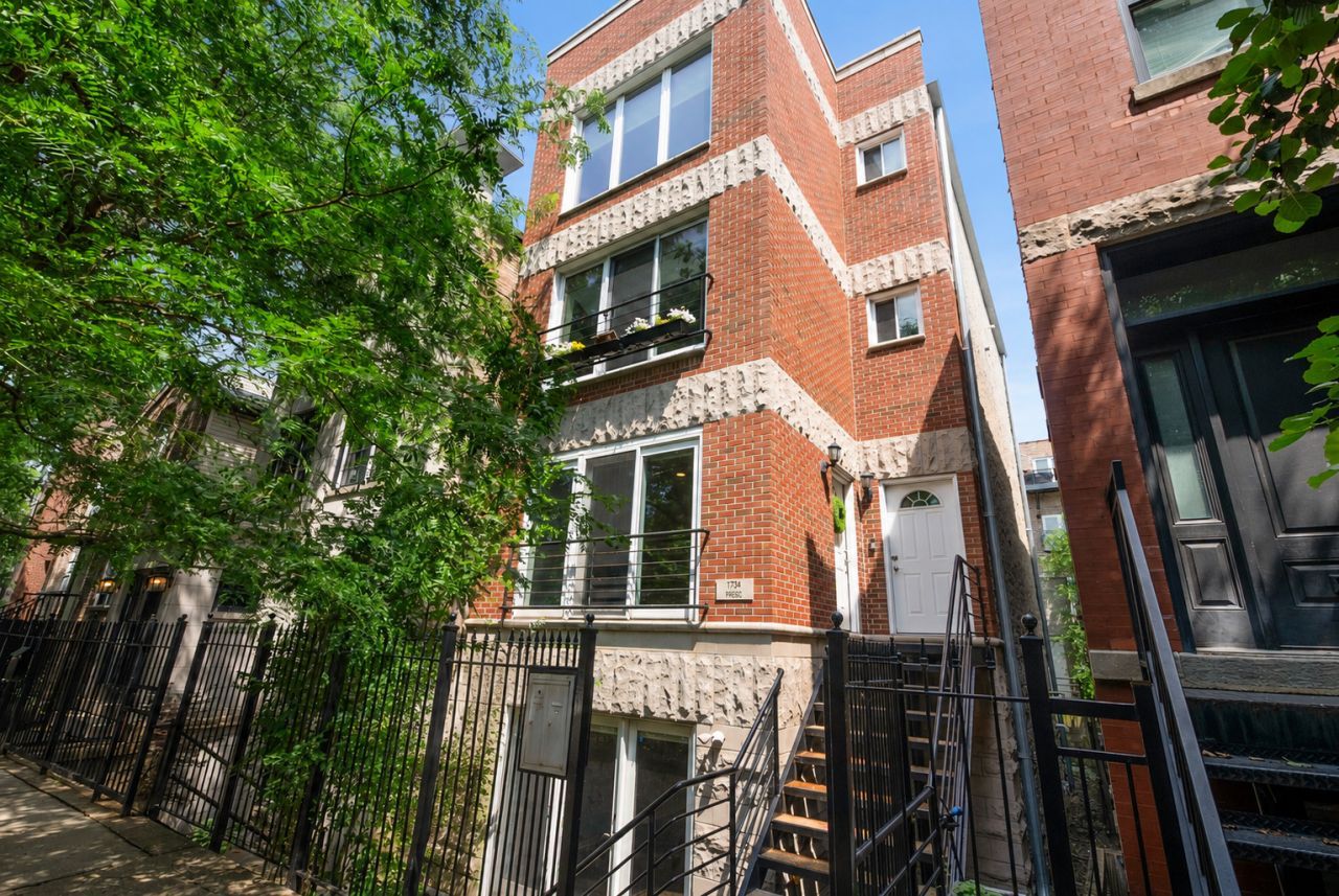 1734 W Pierce Avenue, Unit 1, Chicago, IL 60622 Main Photo