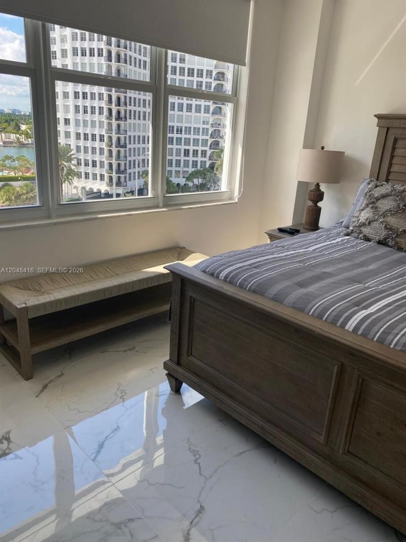 5601 Collins Ave, Unit 722, Miami Beach, FL 33140 Photo