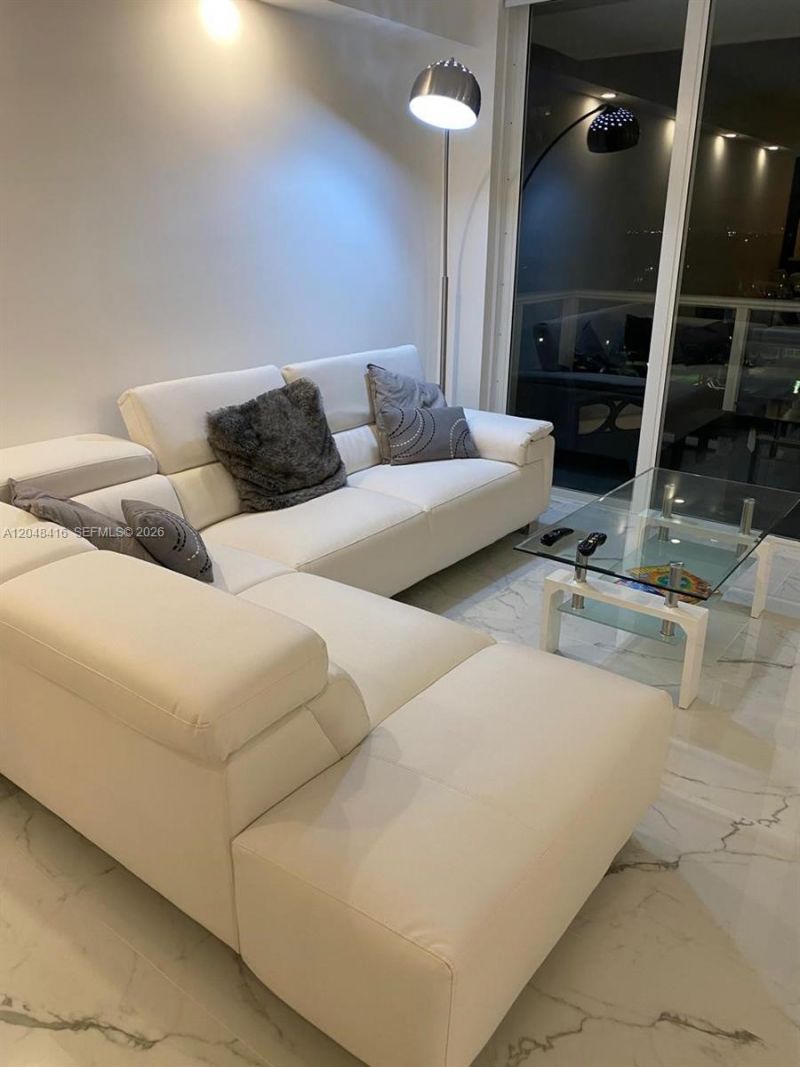 5601 Collins Ave, Unit 722, Miami Beach, FL 33140 Photo