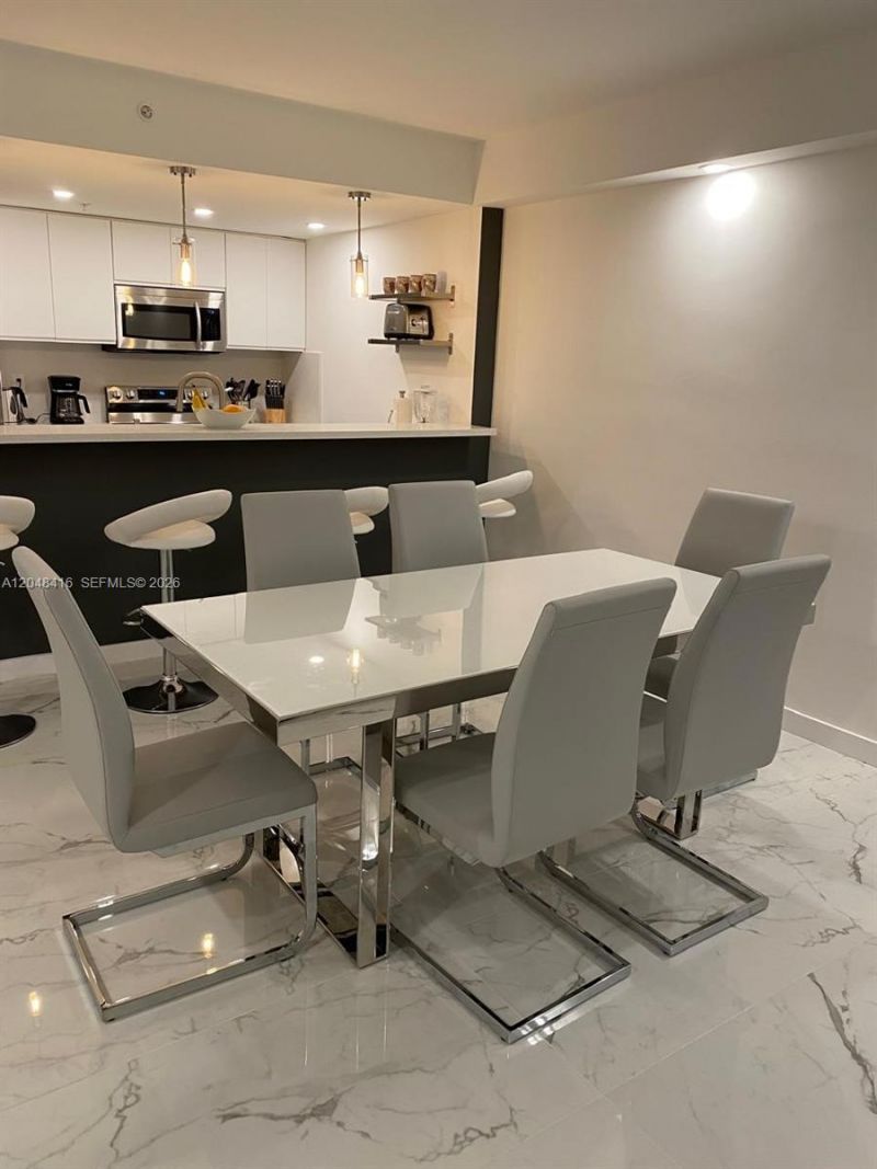 5601 Collins Ave, Unit 722, Miami Beach, FL 33140 Photo