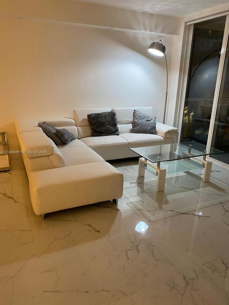 5601 Collins Ave, Unit 722, Miami Beach, FL 33140 Photo