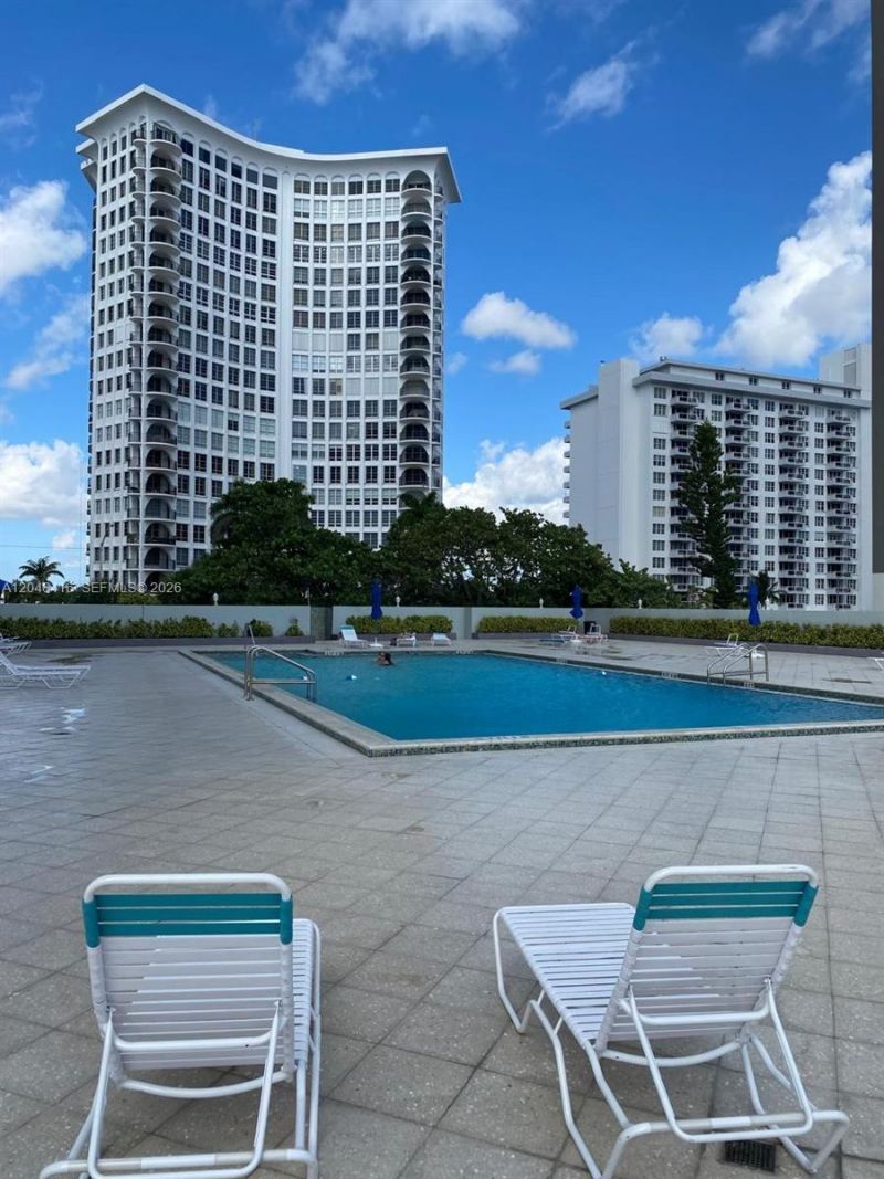 5601 Collins Ave, Unit 722, Miami Beach, FL 33140 Photo
