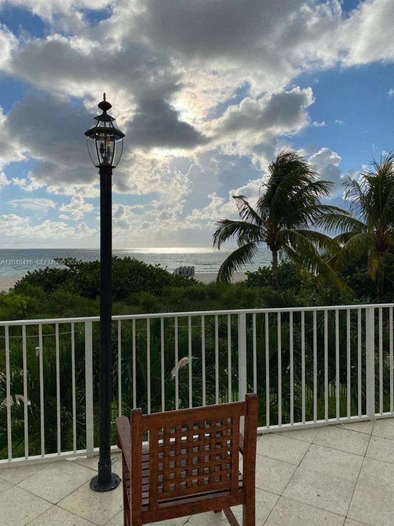5601 Collins Ave, Unit 722, Miami Beach, FL 33140 Photo