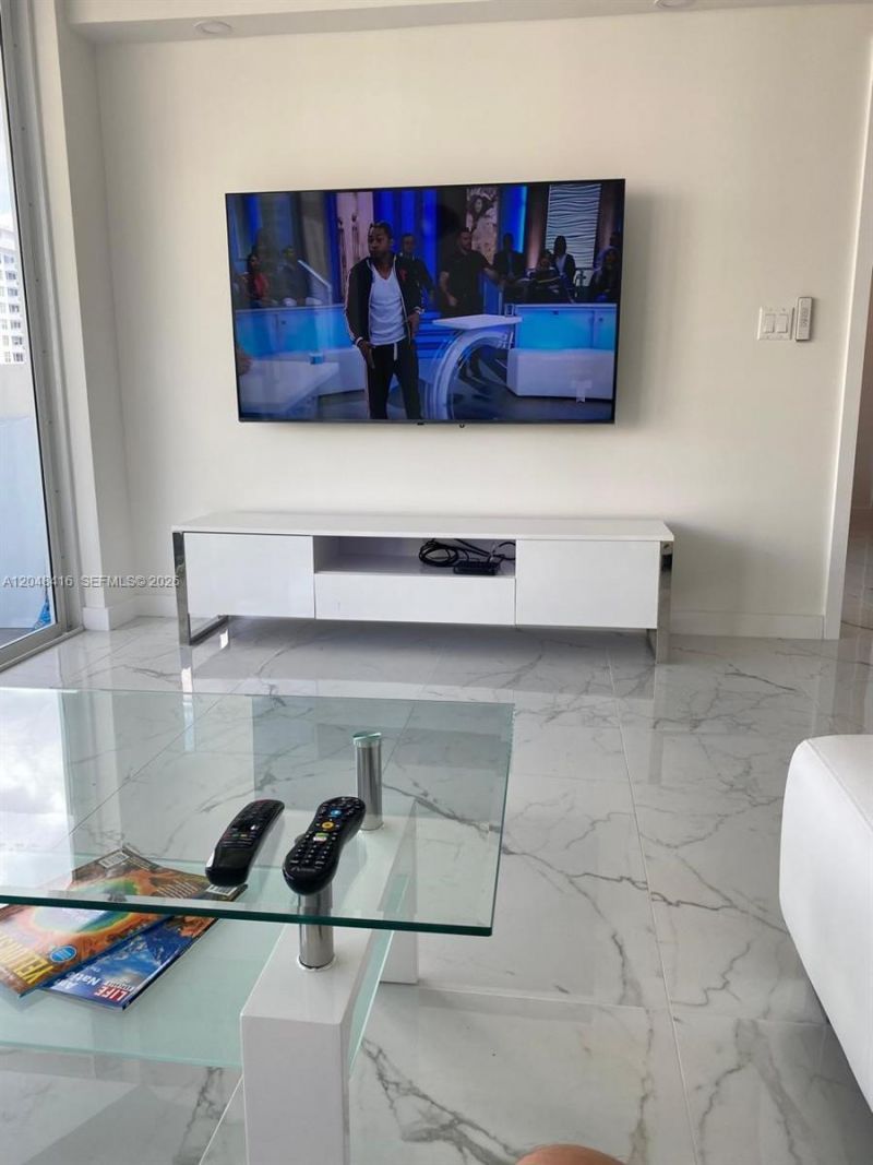 5601 Collins Ave, Unit 722, Miami Beach, FL 33140 Photo