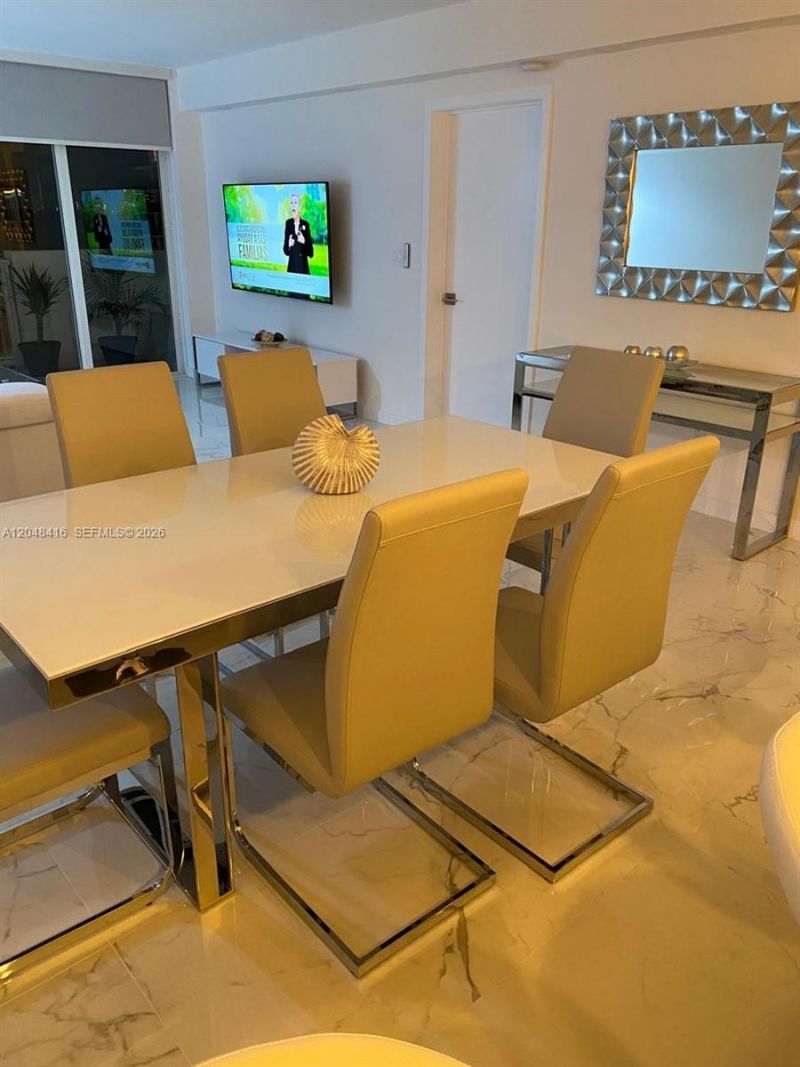 5601 Collins Ave, Unit 722, Miami Beach, FL 33140 Photo