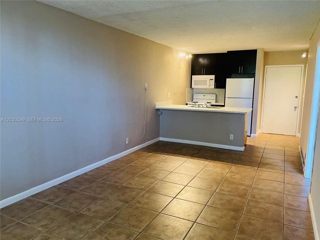 2401 Riverside Dr , Unit 114-B, Coral Springs, FL 33065 Photo
