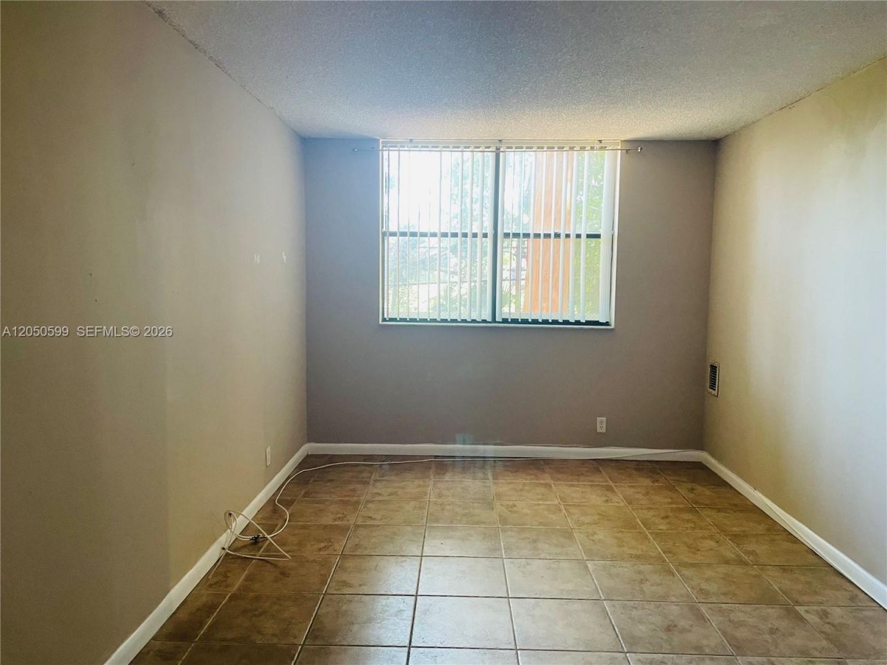 2401 Riverside Dr , Unit 114-B, Coral Springs, FL 33065 Photo