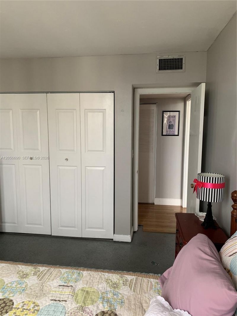 2025 NE 164th St , Unit 808, North Miami Beach, FL 33162 Photo