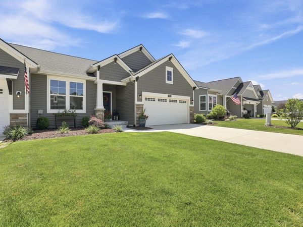 1054 Haven Drive SE, Byron Center, MI 49315