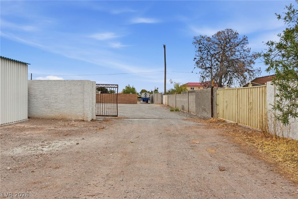 7996 La Cienega Street, Las Vegas, NV 89123