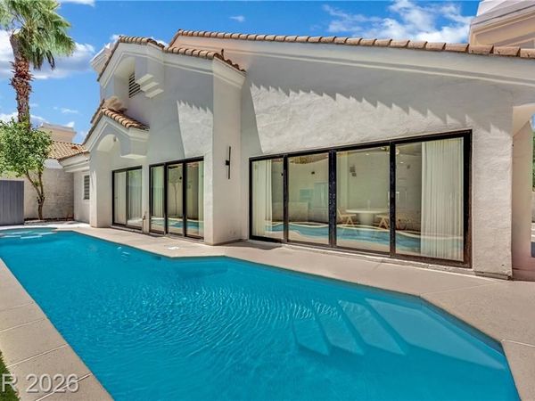 8121 Sunset Cove Drive, Las Vegas, NV 89128