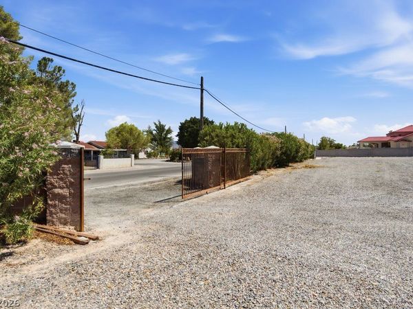 7987 E Placid Street, Las Vegas, NV 89123
