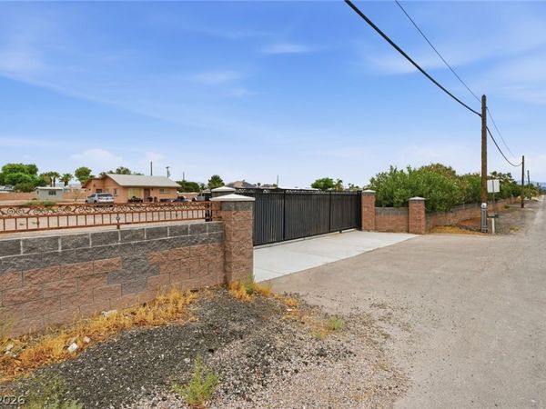 7987 E Placid Street, Las Vegas, NV 89123