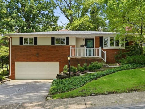379 Barclay Ave., Pittsburgh, PA 15221