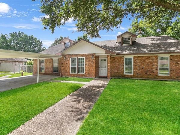 5698 DJUANNA Drive, Baton Rouge, LA 70811