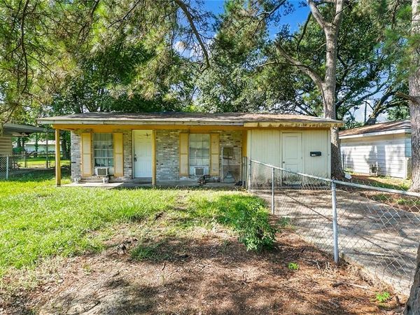 7122 POINSETTIA Drive, Baton Rouge, LA 70812