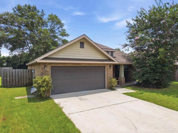 4939 Makenna Cir, Pace, FL 32571