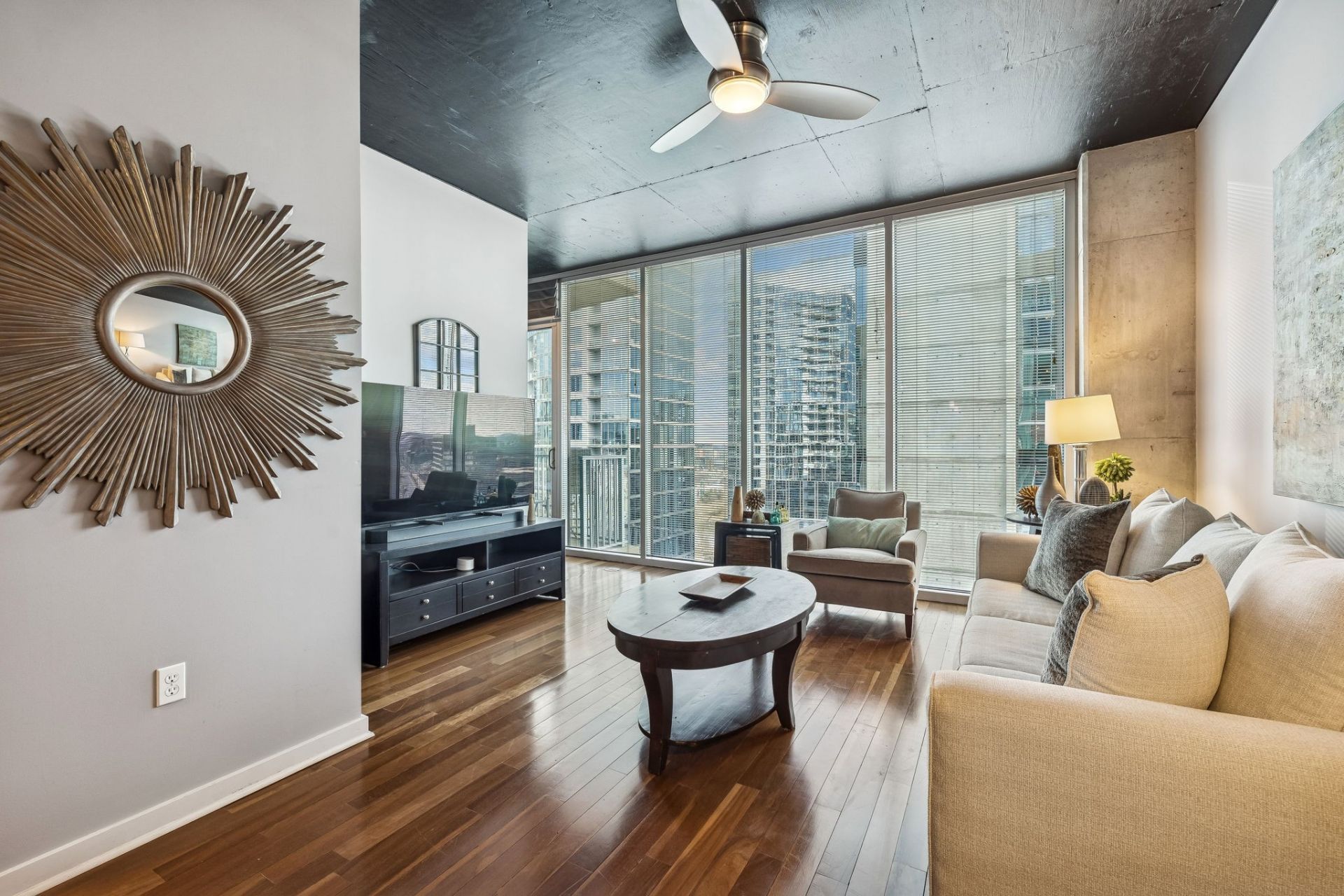 301 Demonbreun St  Nashville, TN 37201