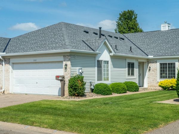 737 Markgrafs Lake Draw , Woodbury, MN 55129