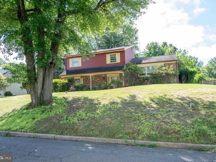 2527 Arrowhead Drive , Feasterville Trevose, PA 19053 Main Photo