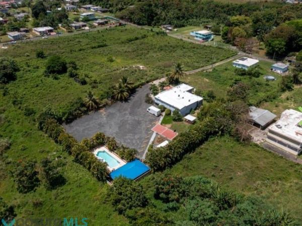 831 HACIENDA EL PALMAR, Vega Baja, PR 00693