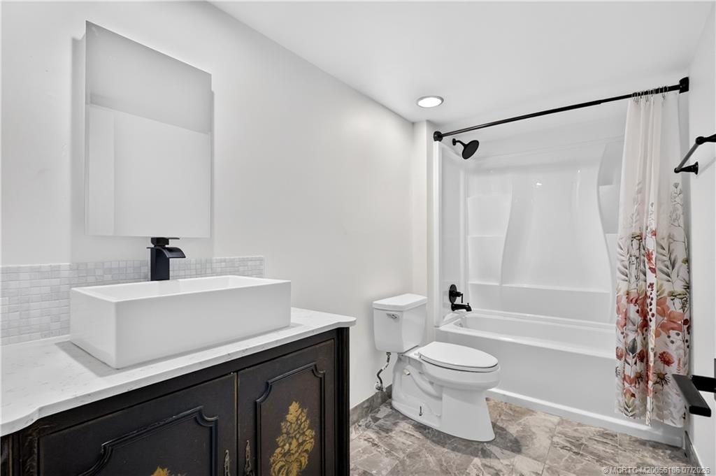 5708 SE Windsong Lane , Stuart, FL 34997 Photo