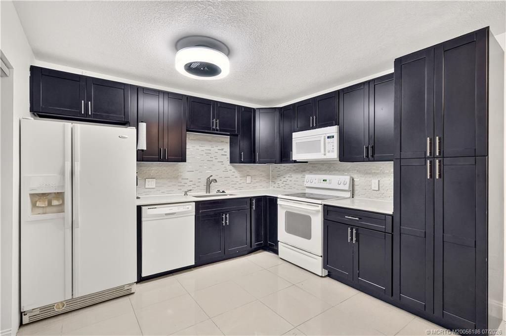5708 SE Windsong Lane , Stuart, FL 34997 Photo