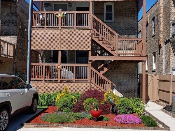 739 N Trumbull Avenue , Chicago, IL 60624