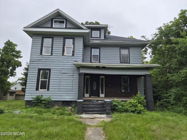 1328 W Elm Street, Lima, OH 45805
