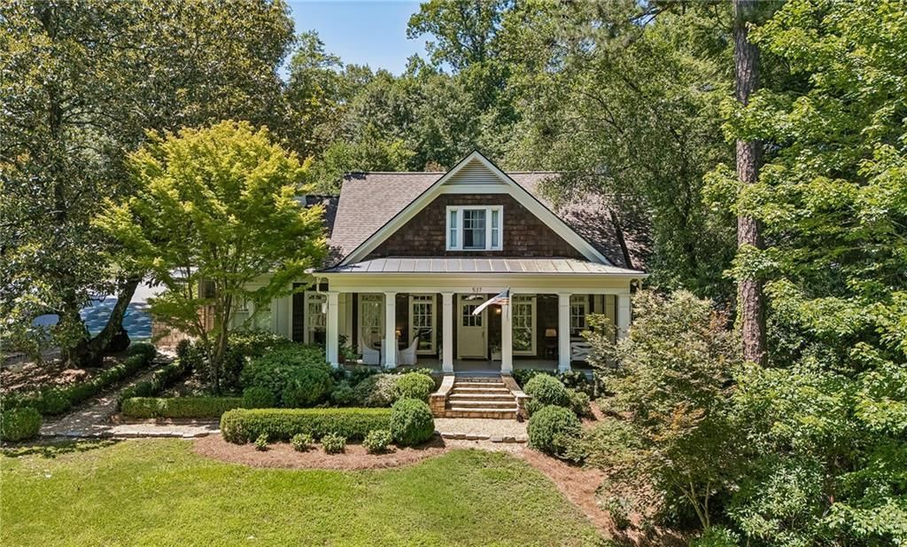537 Spring Valley Road Nw, Atlanta, GA 30318 Main Photo