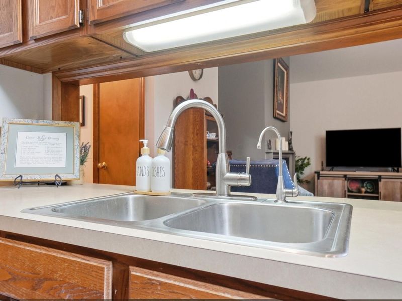 3111 Rivermill Drive, Unit 29, Columbus, OH 43220 Photo 17