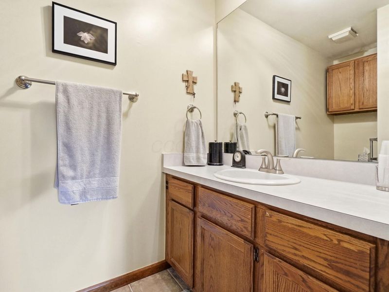 3111 Rivermill Drive, Unit 29, Columbus, OH 43220 Photo 25