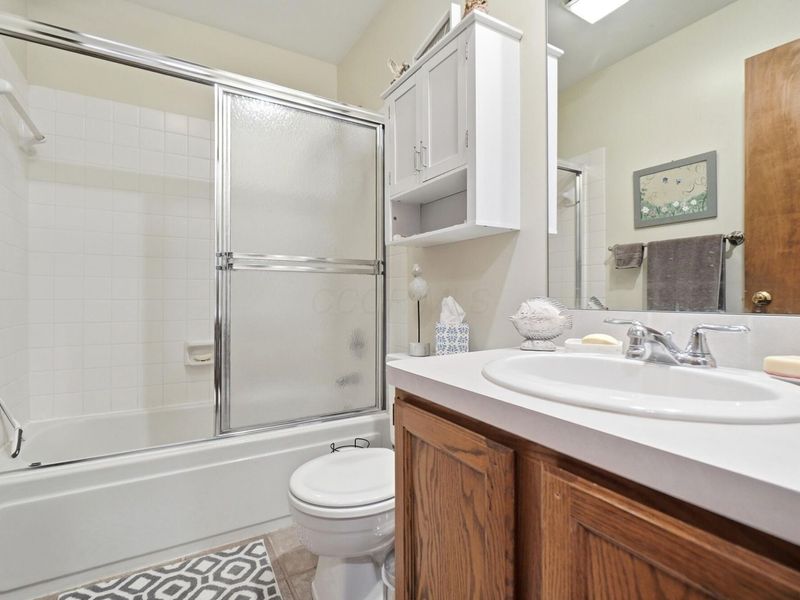 3111 Rivermill Drive, Unit 29, Columbus, OH 43220 Photo 29