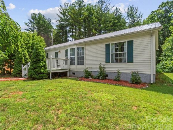 98 Cardinal Lane , Burnsville, NC 28714