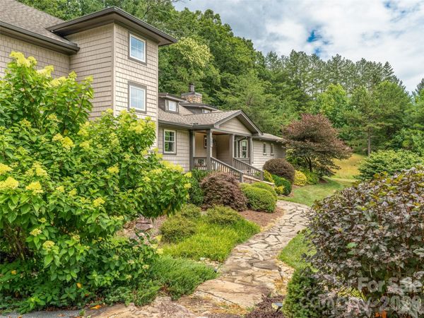 101 Glen Trillium Drive, Fletcher, NC 28732