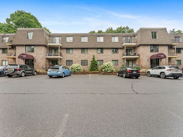 59 School St, Unit B15, Northborough, MA 01532