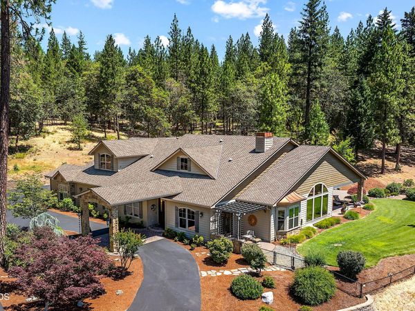 177 Kendallbrook Way, Grants Pass, OR 97527