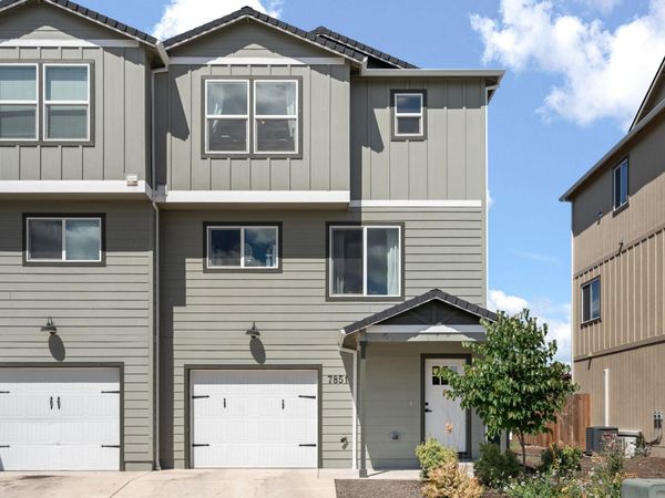 7851 28th Street, White City, OR 97503