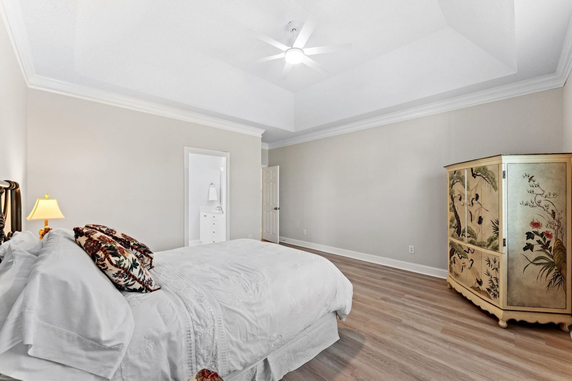 515 Sea Island Way  Photo 15