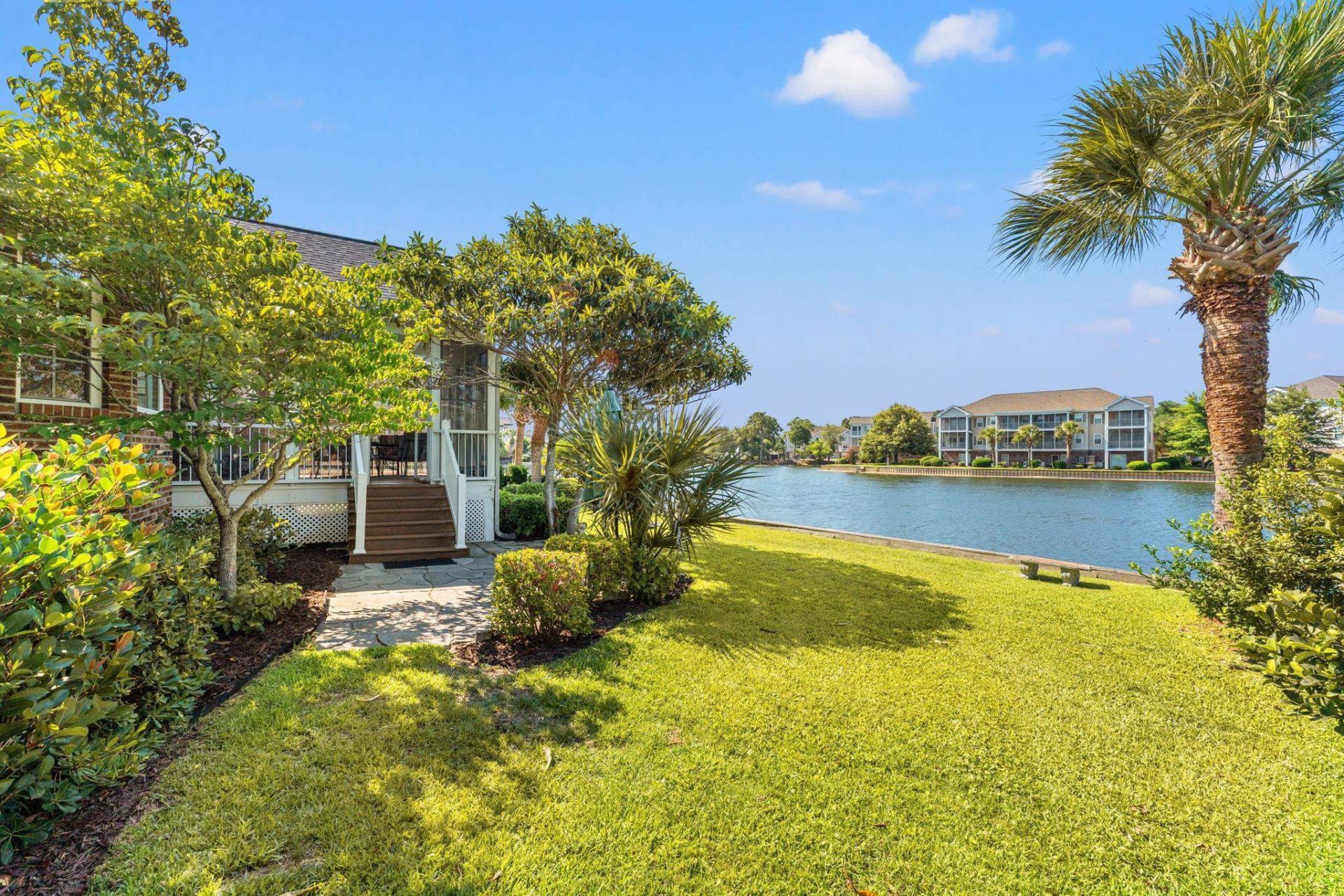 515 Sea Island Way Photo 25